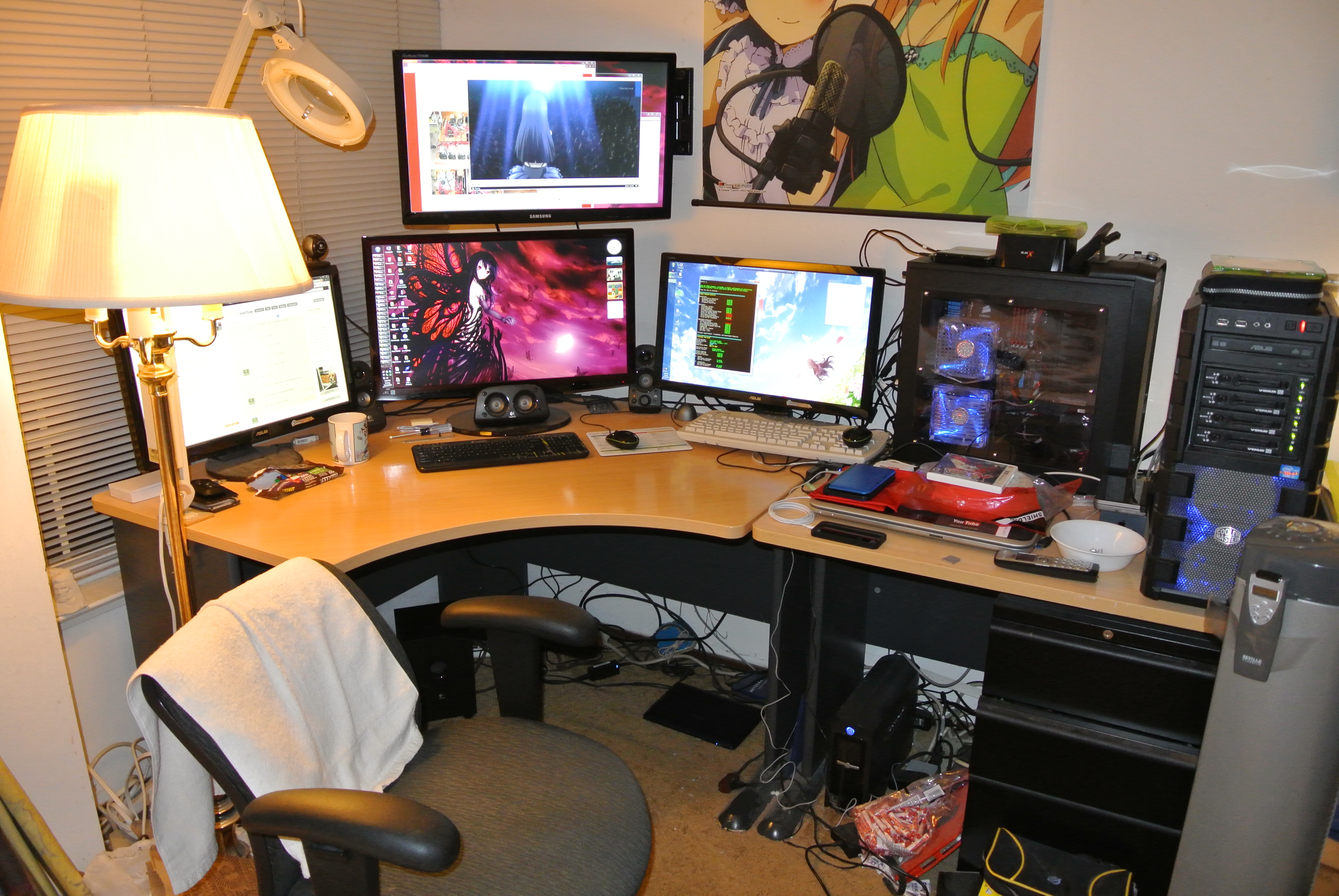 ergonomic Best Desktop Setup For Programming with RGB